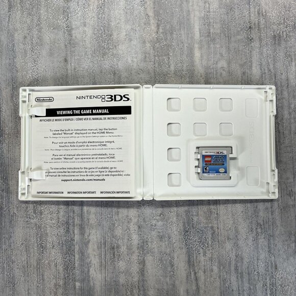 LEGO City Undercover: The Chase Begins (Nintendo 3DS, 2013) Complete CIB Tested - Picture 4 of 5